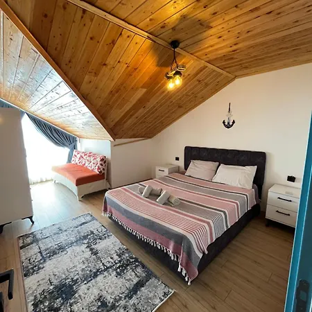 Sea Life Homes アパートホテル 4*