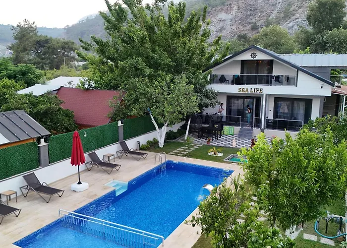 Apart-hotel Sea Life Homes 4*